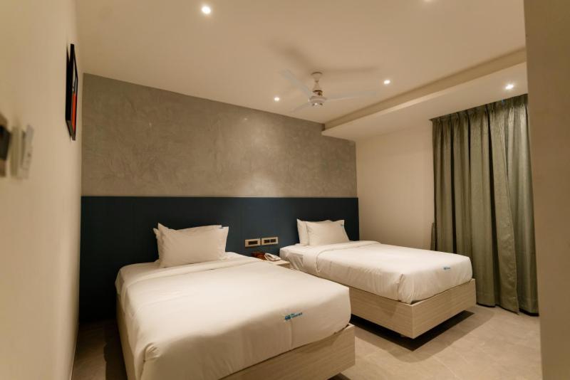 Hotel Ocean Blue Visakhapatnam Exterior photo